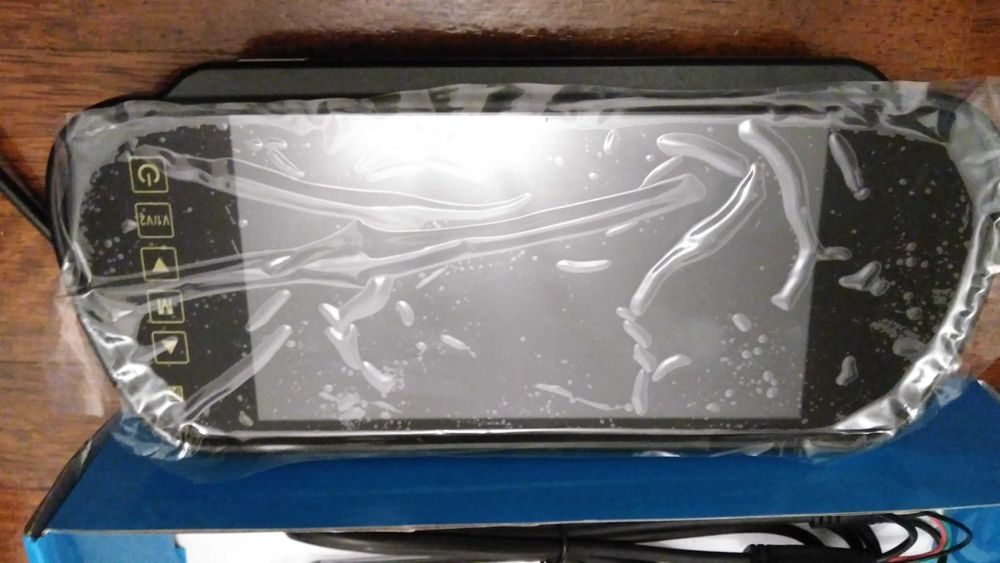 Espelho com ecrã 7' | Entrada video RCA