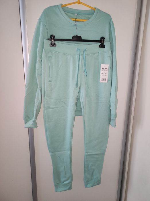 Nowy komplet dresowy XL