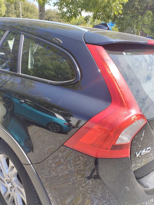 Viatura Volvo V60 D3 de 2015