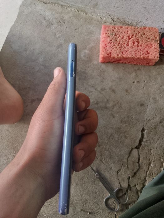 Мото g20  невключаєця