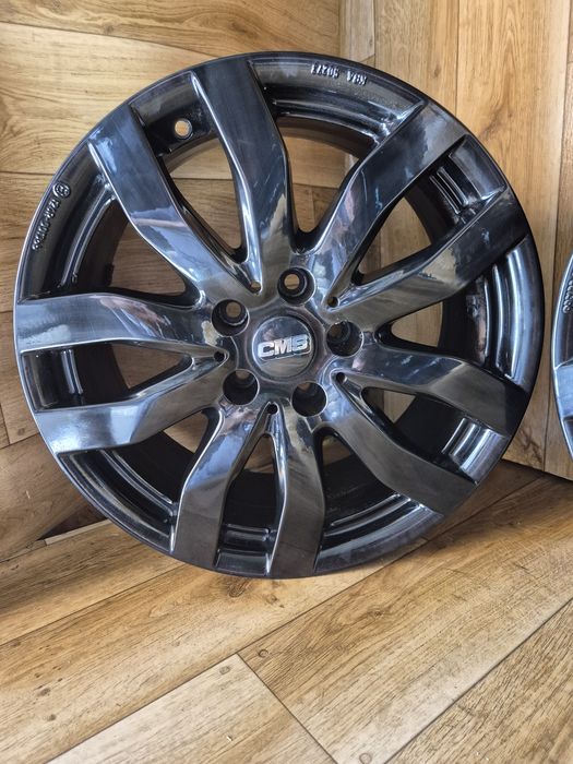 Felgi CMS 17cali et27 7,5j Czarny połysk stan bdb