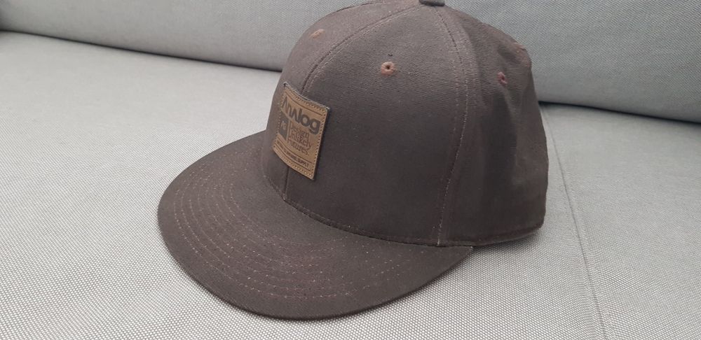 Boné Analog como novo