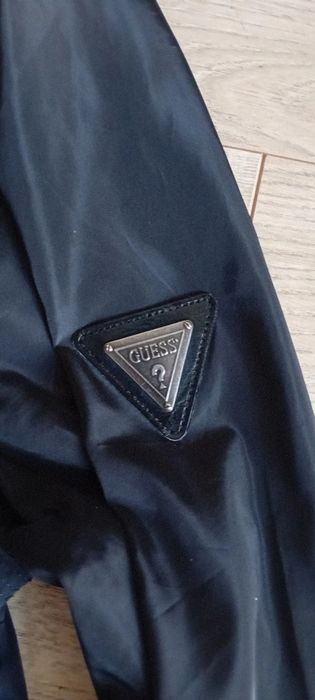 Cienka kurteczka Guess  bluza