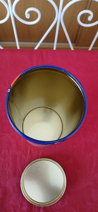 Lata pierre sport, vazia