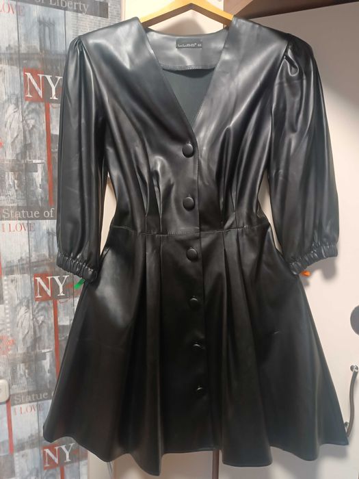 Чорне жіноче плаття з якісного шкірозамінника(екокожа)