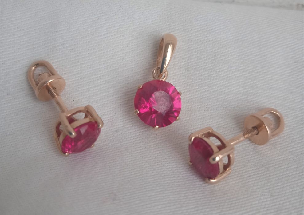 Гвоздики зол 585 подвеска рубин 3 грм