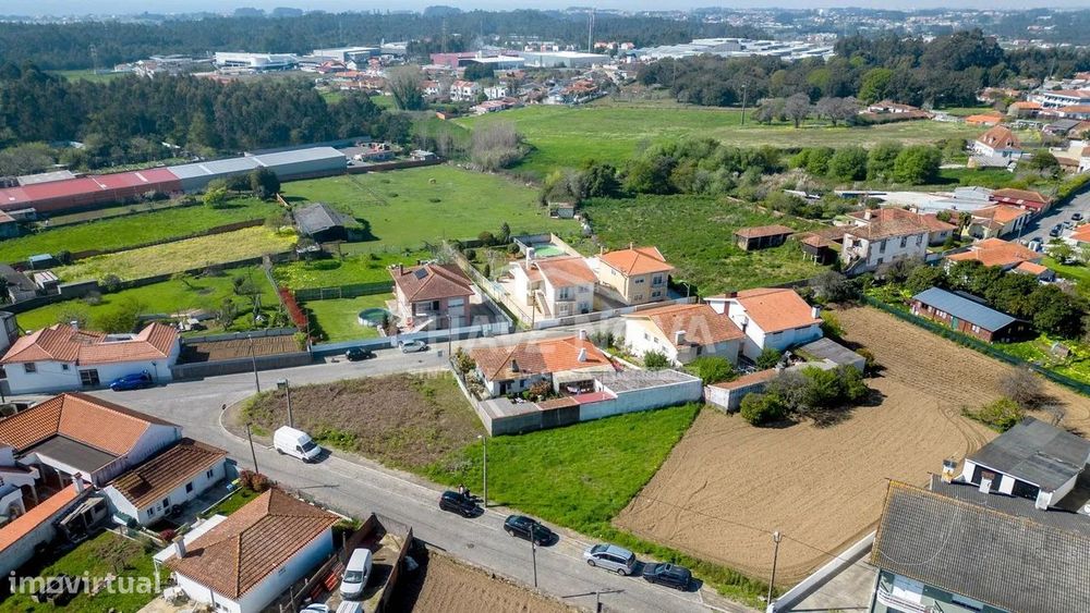 PS - Terreno para Moradia em Grijó