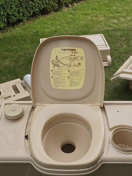 Kompletny zestaw łazienkowy do przyczepy hobby prestige