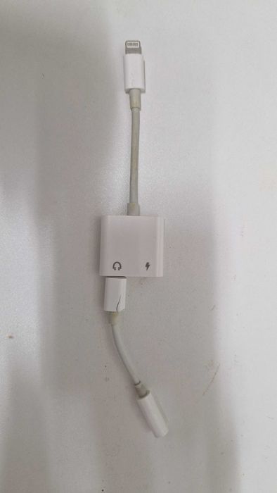 1 Cabo Adaptador Goeik para iPhone + 1 Adaptador Apple USB-C