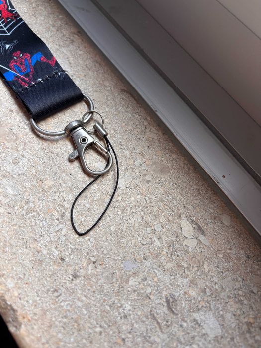 Fita Porta-Chaves / Porta-Cartões – Spider-Man Clássico