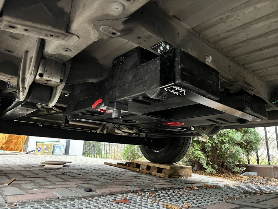 Mocowanie zbiornika wody ducato 75 i 93l camper