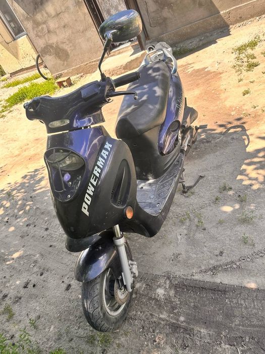 Продам срочно скутер