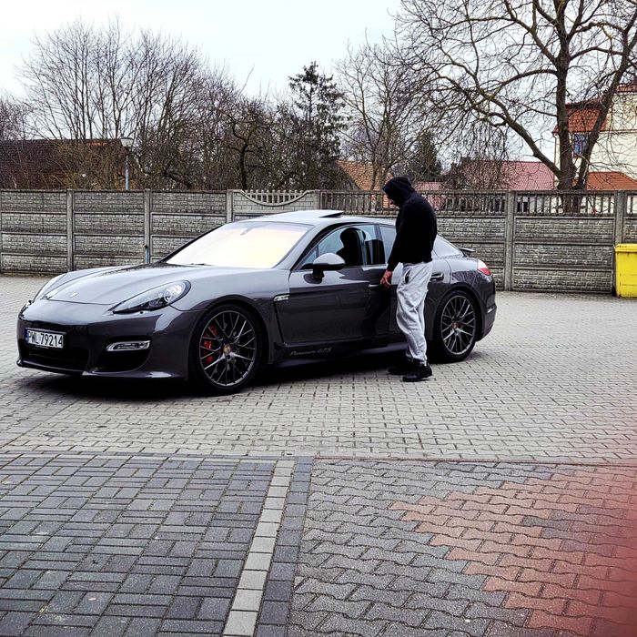 Porsche panamera GTS