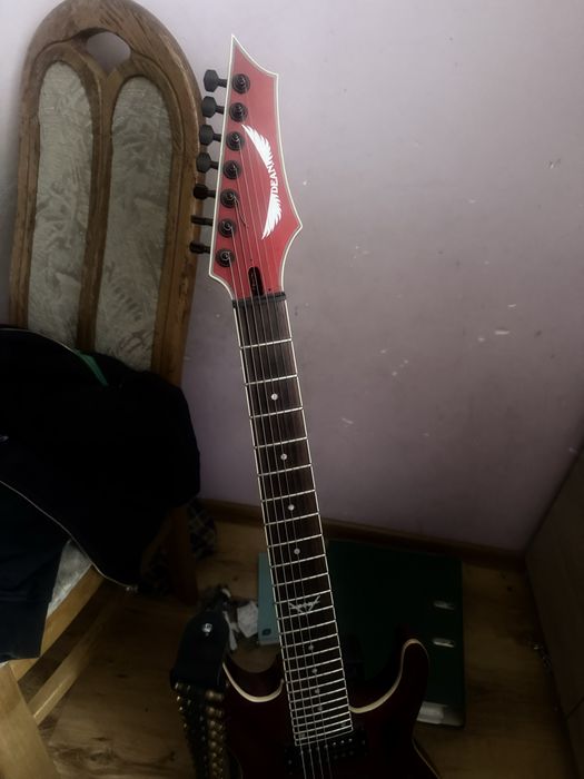 Unikatowy dean custom 750x metallic red