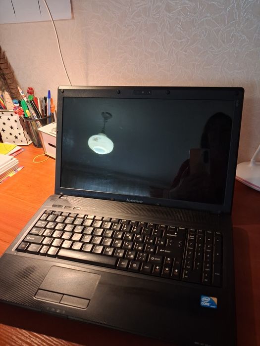 Ноутбук LENOVO в гарному стані