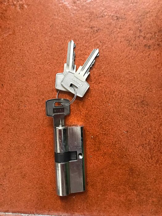 Fechadura com 3 pontos de fecho para alumínio