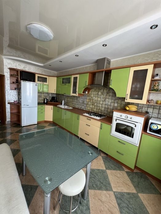 Продаж 3-кімнатної квартири, м.Тернопіль / вул.Коновальця / Канада