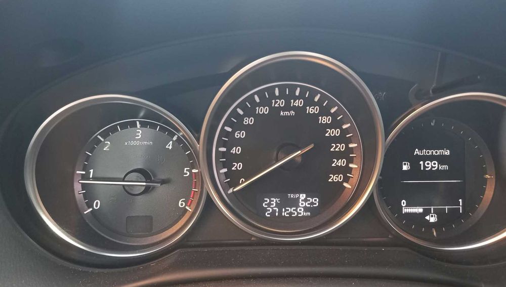 Mazda CX-5 2.2D Evolve Navi 150cv 6vel GPS Nacional Livro revisoes