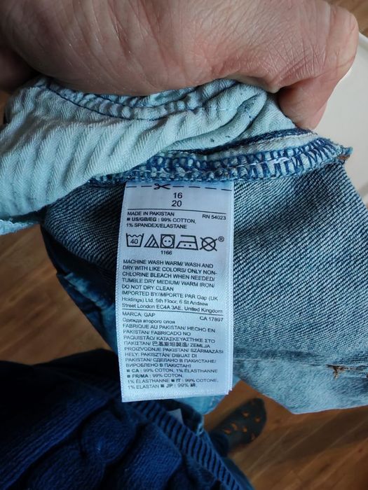 Spsonei ciążowe jeansy GAP 44/46