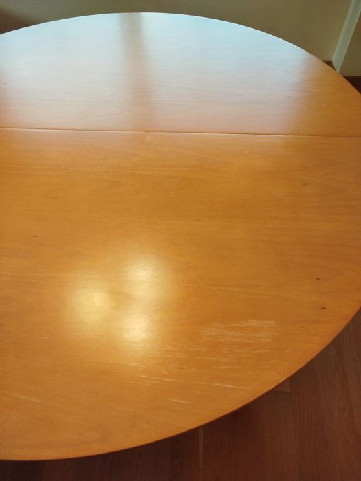 Mesa e 4 cadeiras em madeira de Faia