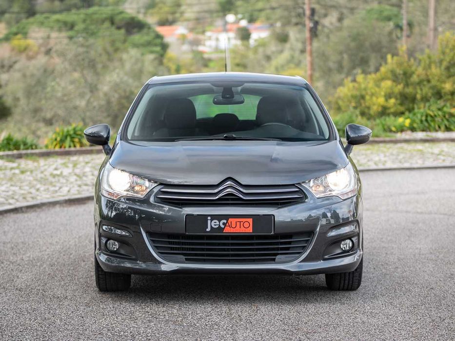 Citroën C4 1.6 HDi Attraction | Desde 129€ Mês | Nacional