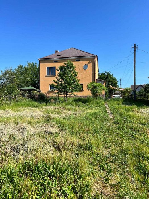 Продаж будинку біля Львова, Малечковичі
