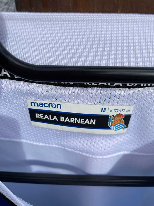 Camisola Oficial Real Sociedad 2021-22 Macron (tamanho M)