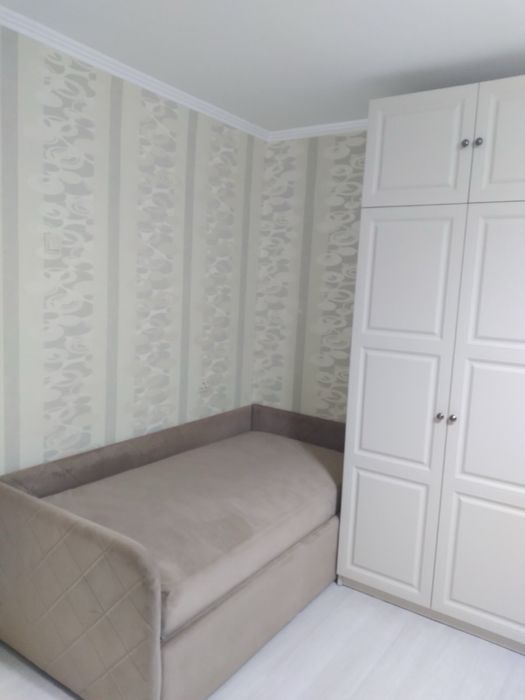 Продам 1к квартиру з ремонтом Єфремова,7 метро Академмістечко 3 хв.