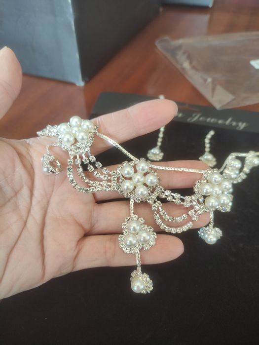 Conjunto Pérolas Brilhantes Prateado Colar Brincos