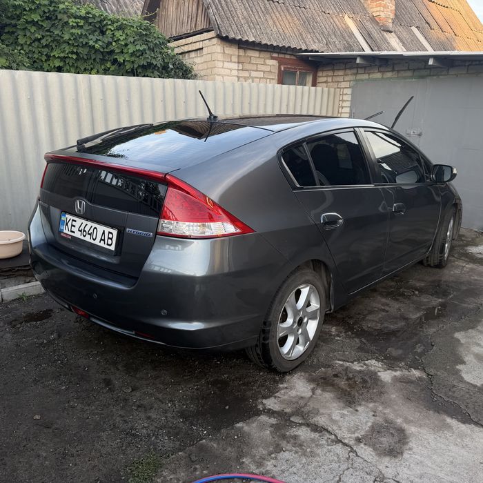 Аато Honda Insight