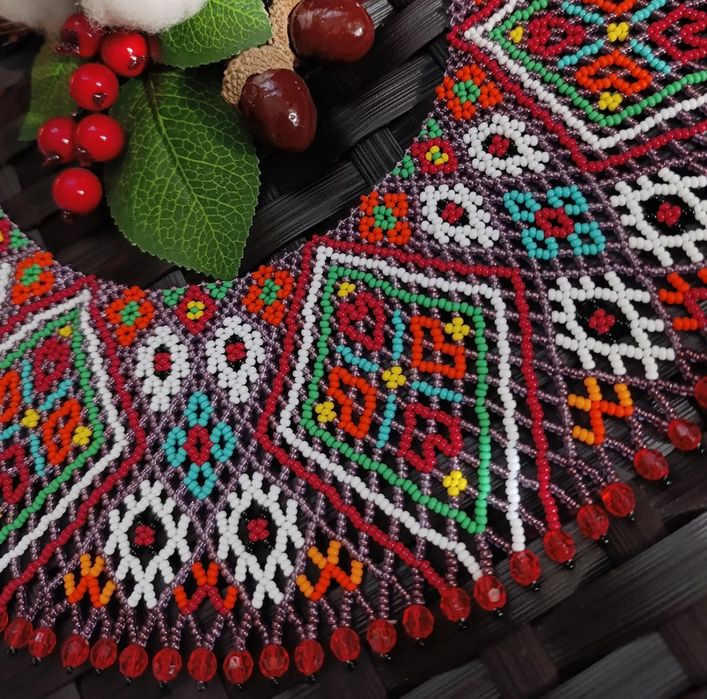 Широка силянка з бісеру (криза)