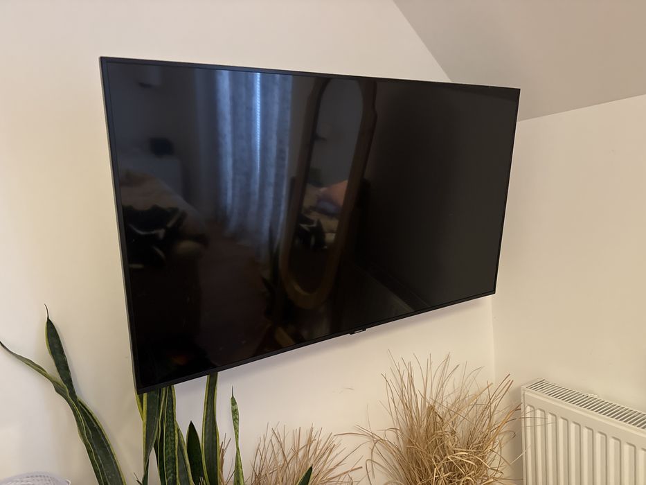 Telewizor samsung ue43tu7022kxxh 43” + wieszak