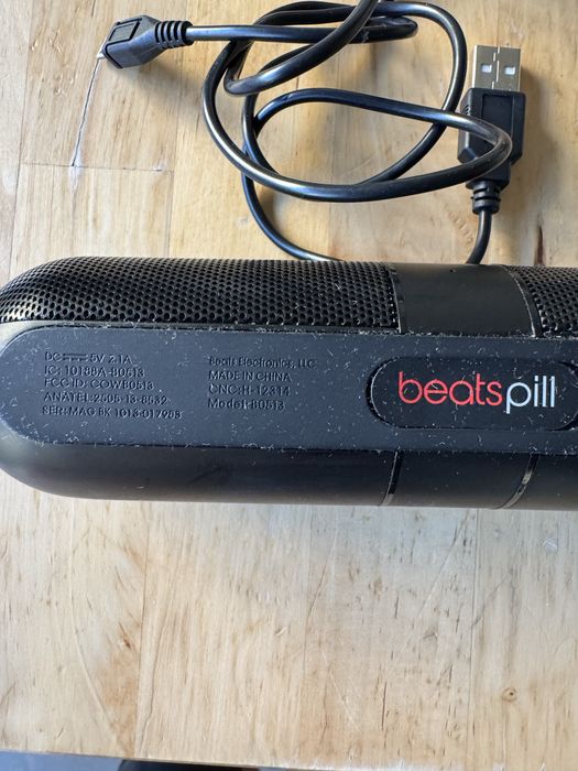 Coluna Beats Pill preta