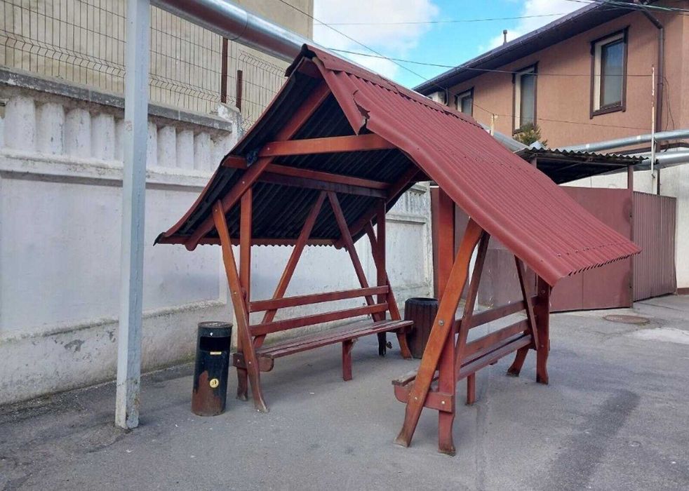 Оренда комерційного приміщення на вул. Замостянська