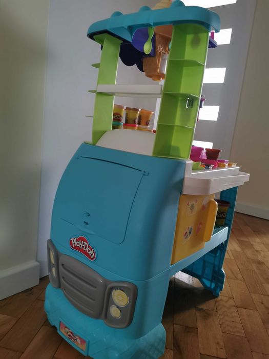 Wielka lodziarnia ciastolina Play Doh