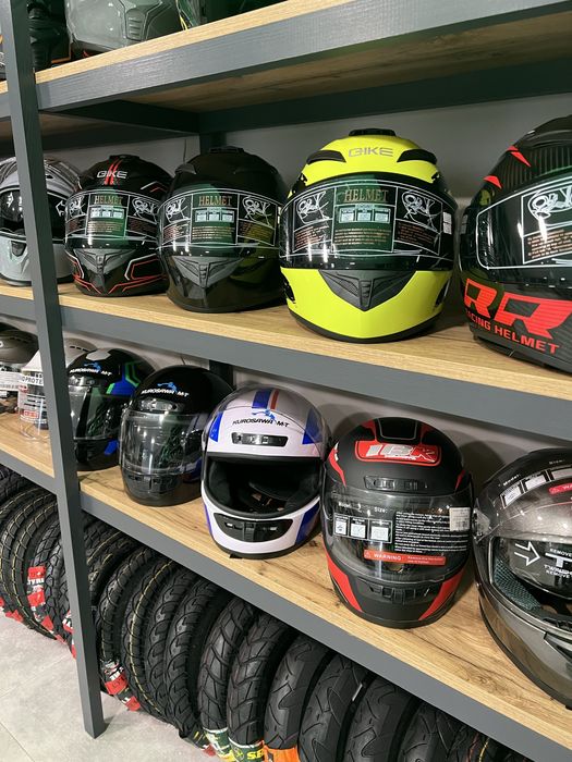 Мото шлем защитный для скутера и мопеда