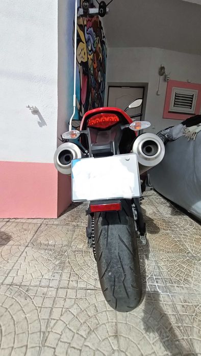 Ducati Monster 696 abs