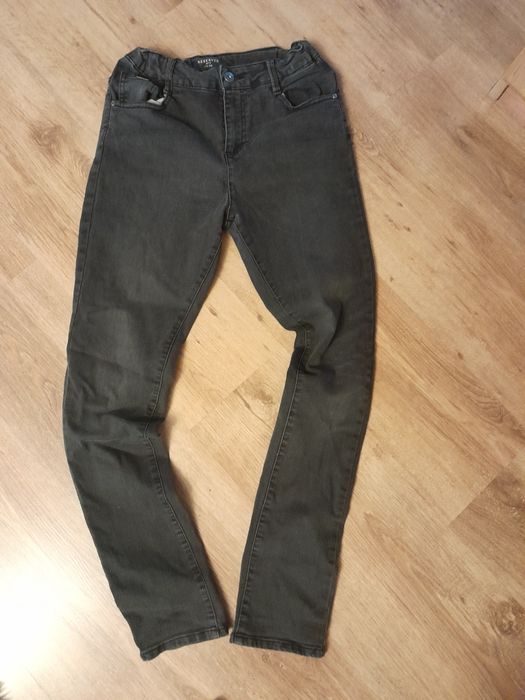 Spodnie młodzieżowe