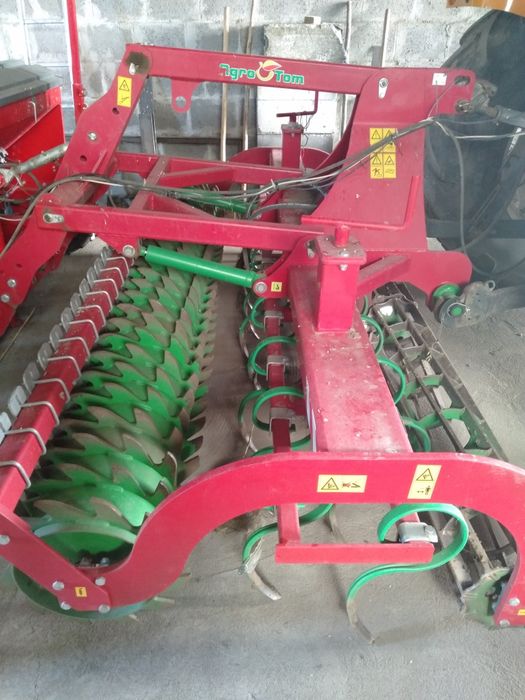 Agregat uprawowo-siewny