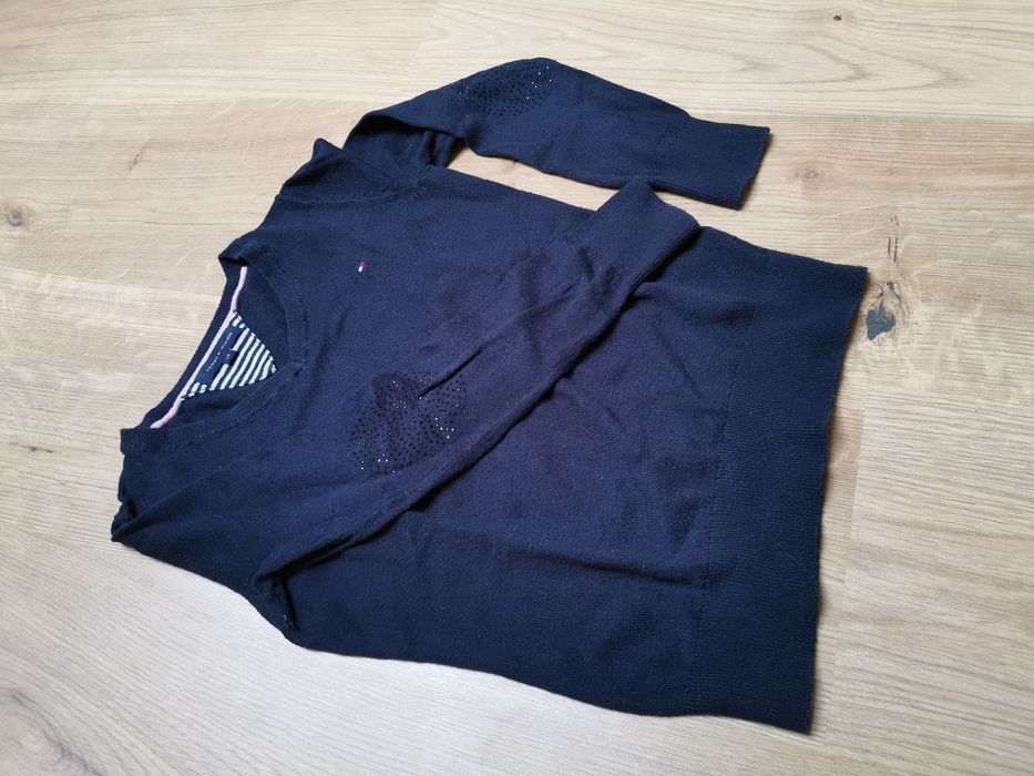 Sweterek dziewczęcy Tommy Hilfiger 128 stan idealny