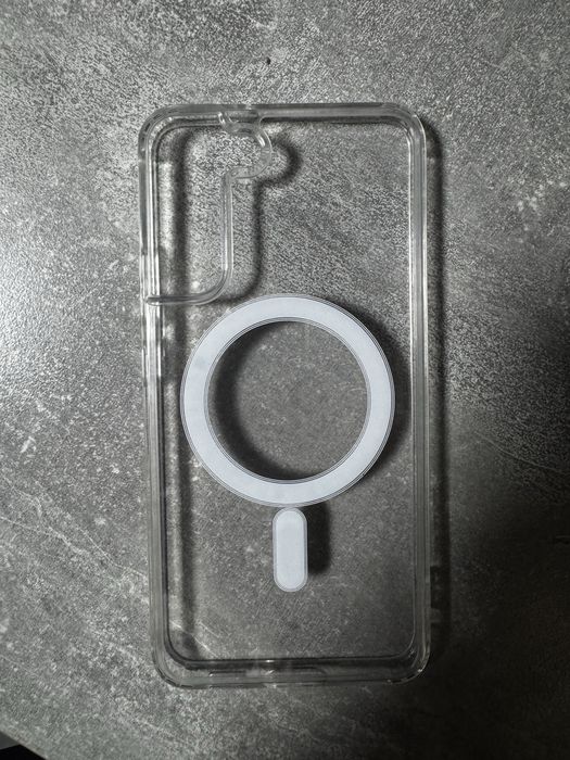 Чехол на Samsung S22
