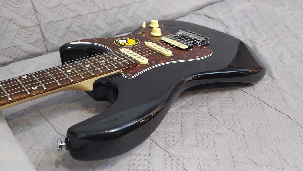 Gitara Sire Larry Carlton S3