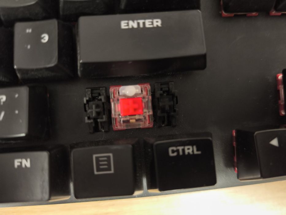 Механічна клавіатура HyperX Alloy Origins USB на червоних світчах