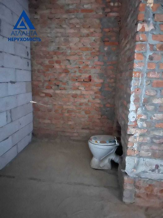 3-кімнатна квартира з автономним опаленням у Луцьку (по вул. Зацепи)!