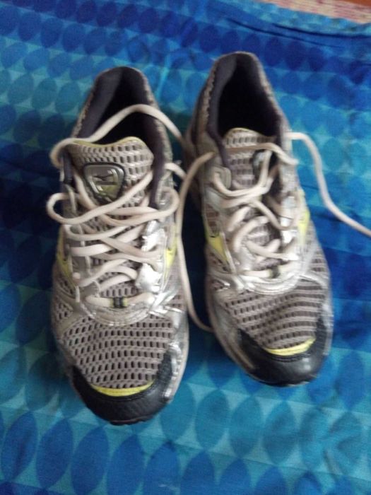 Кросовки. Mizuno р.38.5 (24.5).