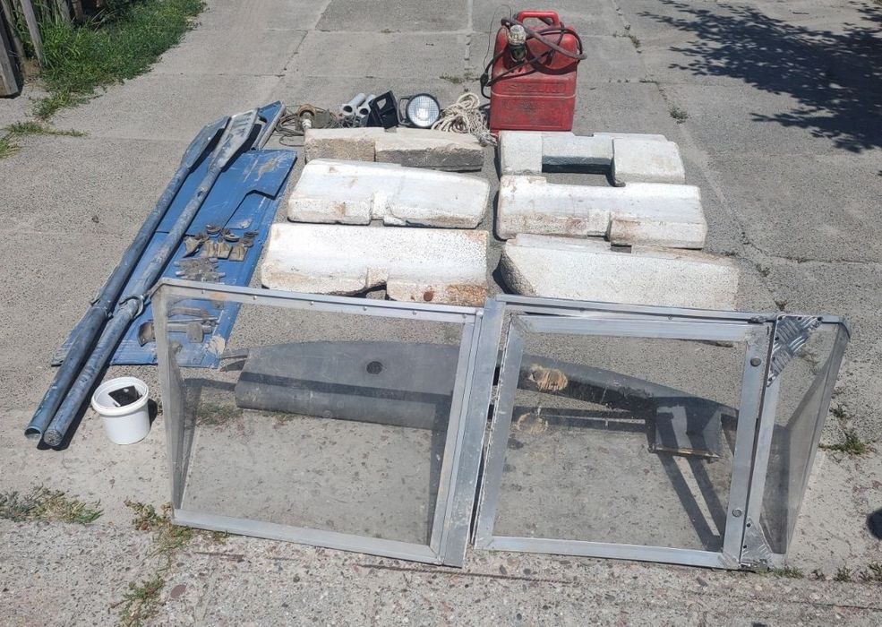 Лодка Обь-м 1977г с лафетом