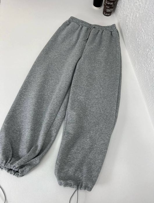 Жіночі штани джогери і прямі на фіксаторах на флісі