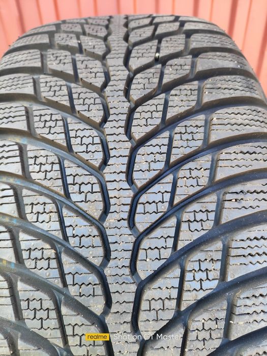 Bridgestone Blizzak LM-32s 235/40/18