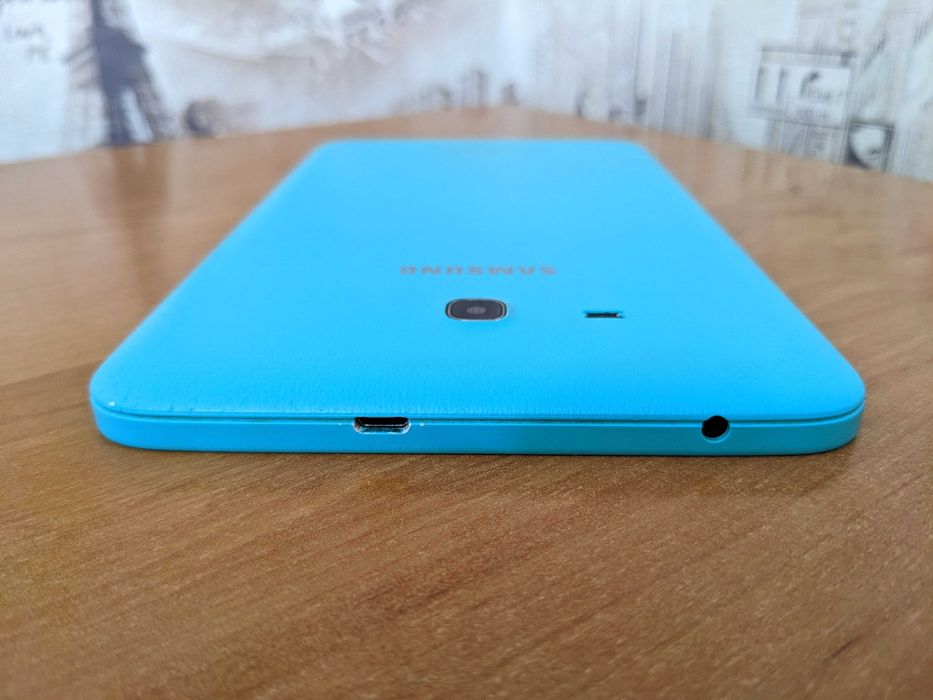 Планшет Samsung Galaxy Tab 3 Lite 7.0 SM-T110