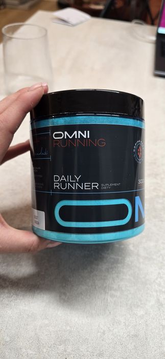Suplement OMNI RUNNING Daily Runner 300 g dla biegaczy